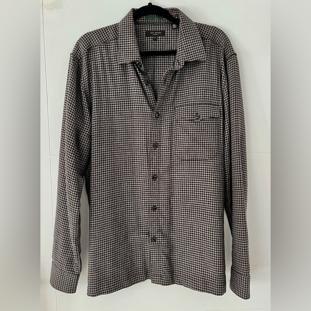 Ted Baker Long Sleeve Black and White Houndstooth Dress Shirt Size 5  like new